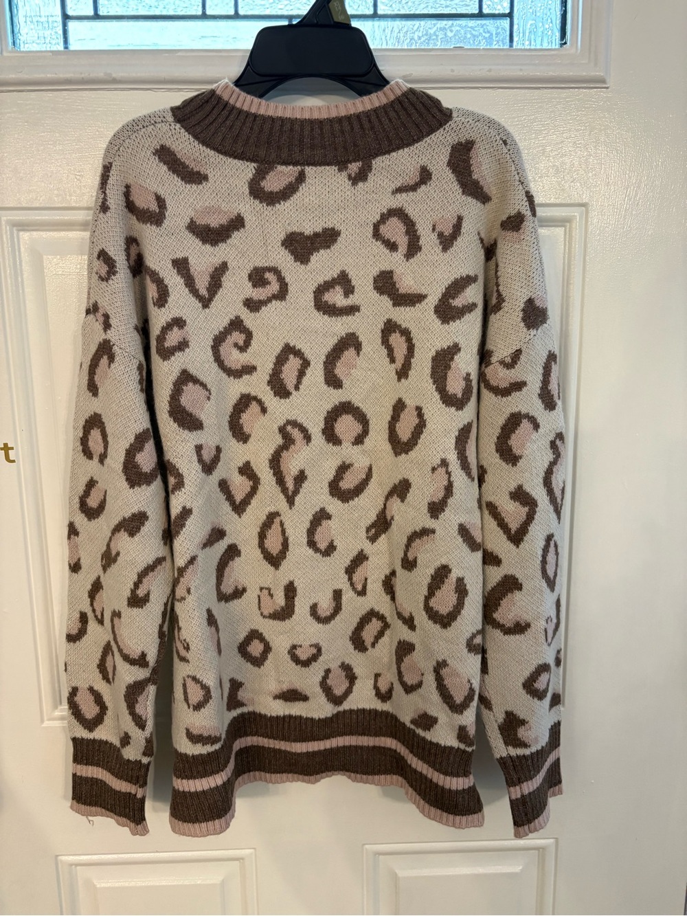 Cozy Leopard Print Crewneck Sweater - Brown & Cream - Picture 4 of 7